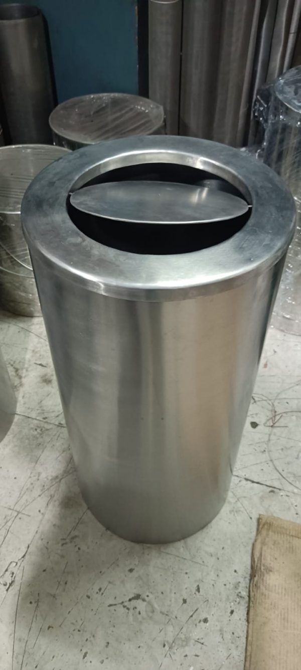 S.S. Swing Type Dustbin